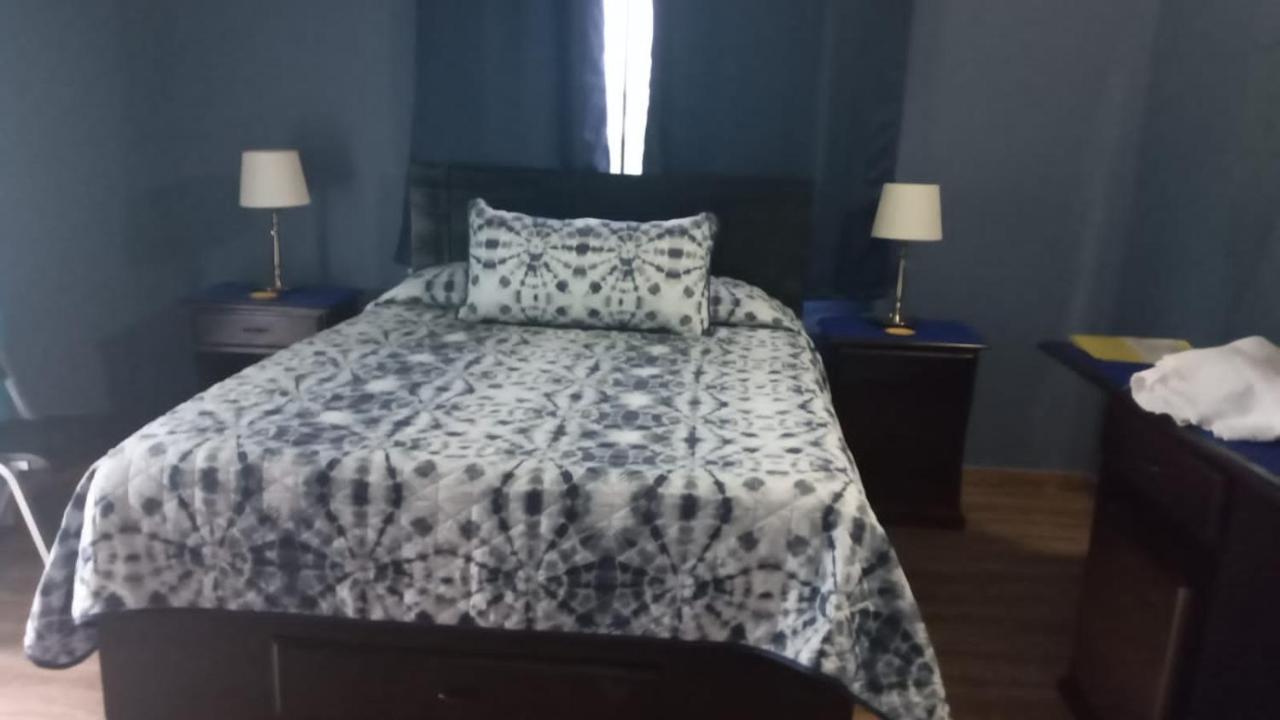 Bailey'S Bed And Breakfast Runaway Bay Exteriör bild