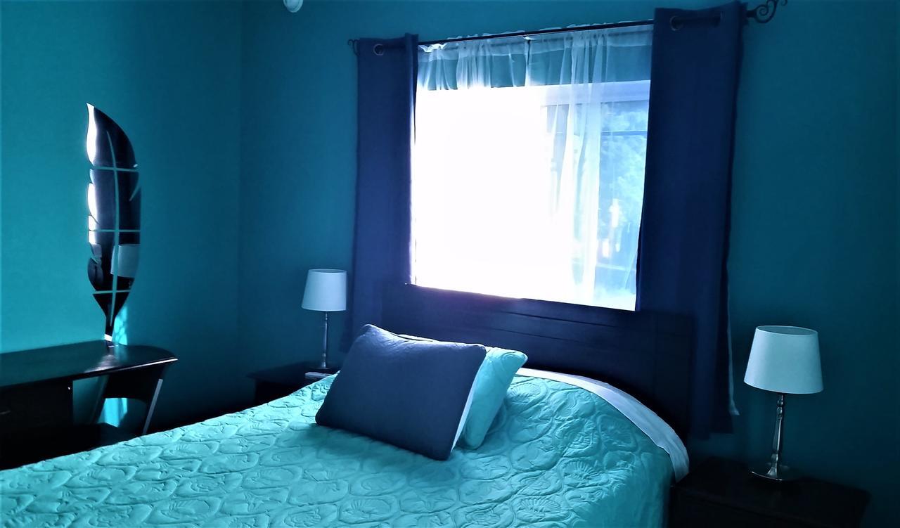 Bailey'S Bed And Breakfast Runaway Bay Exteriör bild