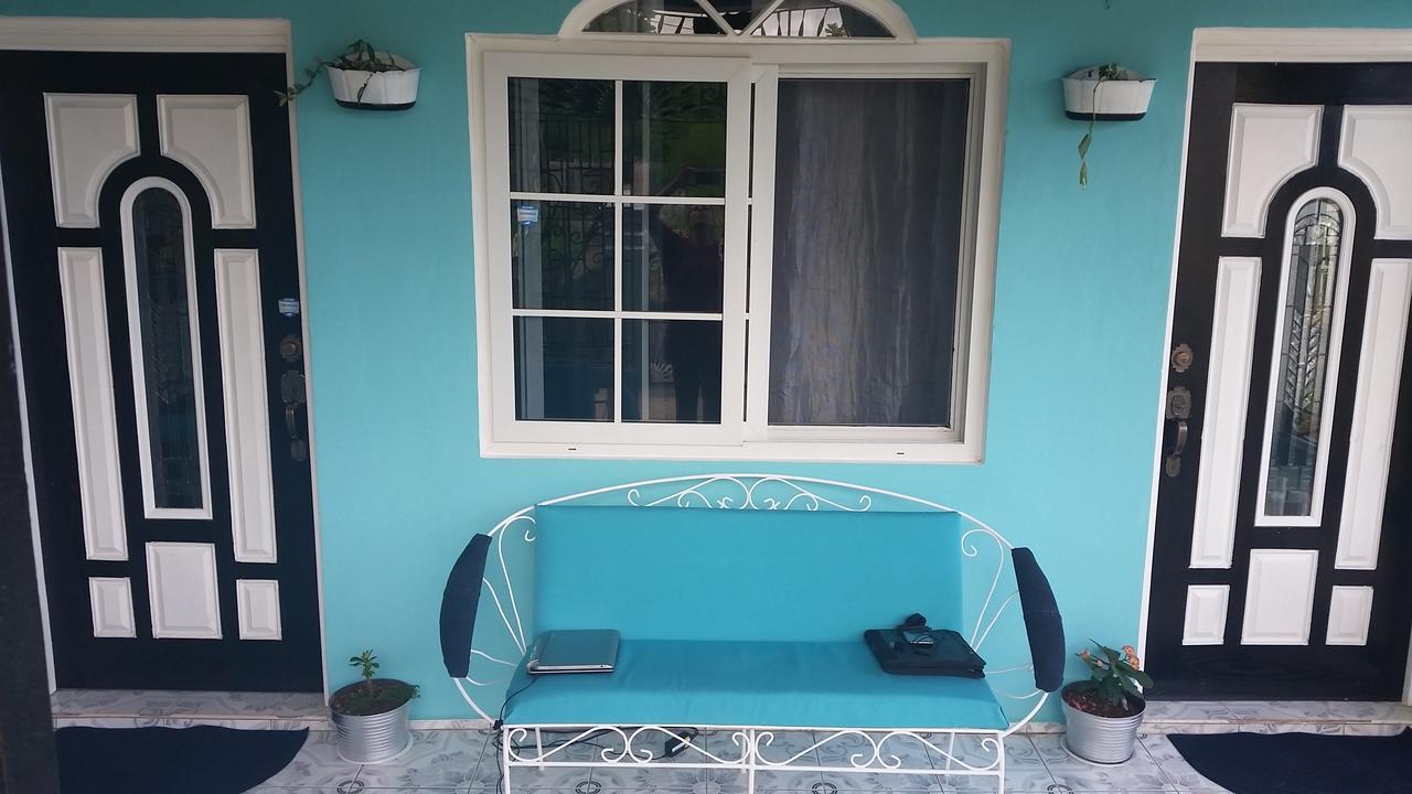Bailey'S Bed And Breakfast Runaway Bay Exteriör bild