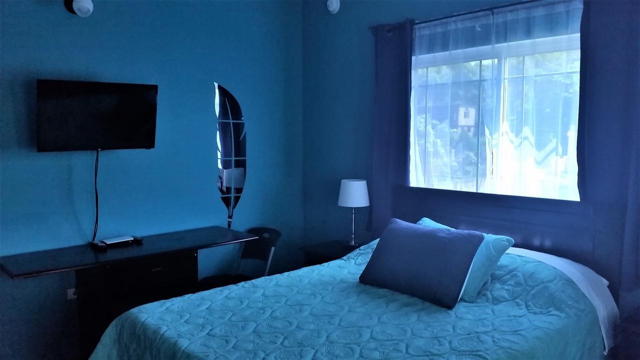 Bailey'S Bed And Breakfast Runaway Bay Exteriör bild