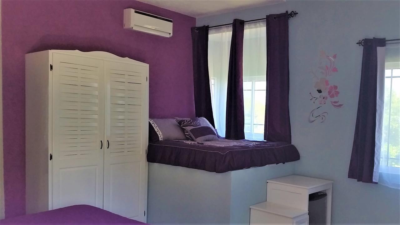 Bailey'S Bed And Breakfast Runaway Bay Exteriör bild